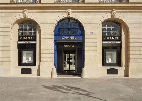 where is the best place to buy chanel in paris|original chanel store.